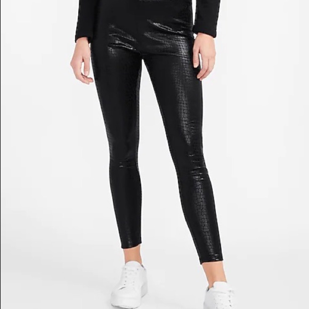 High Waisted croc leggings